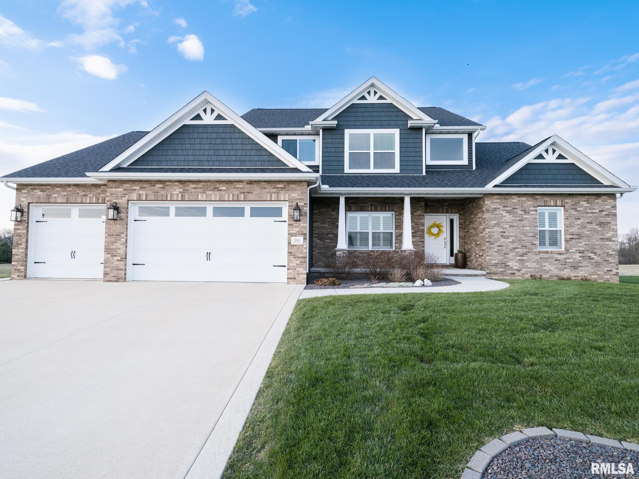 205 Apache Way Groveland, IL 61535 - Photo 1 of 37 Gallery Image 1