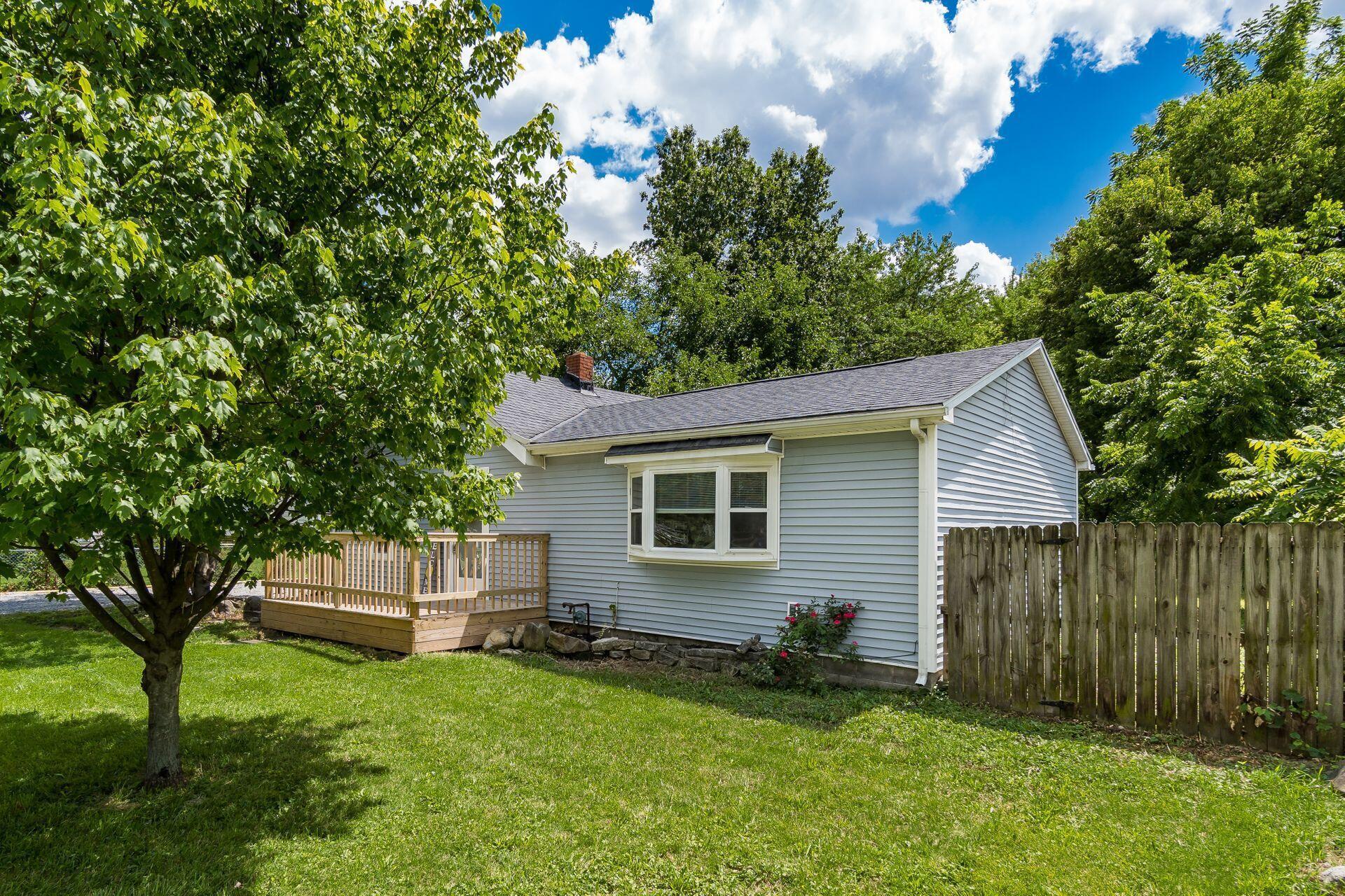 1811 Richmond Road Columbus, OH 43223 - Photo 3 of 40