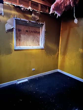 $99,400 | 10235 South Oglesby Avenue, Chicago, IL 60617