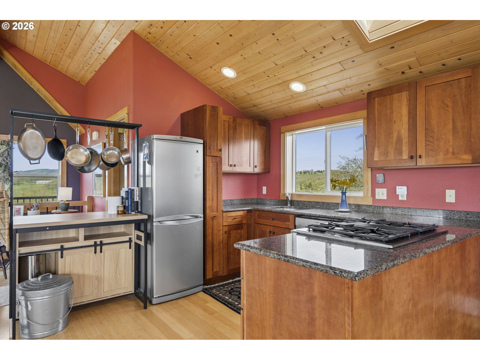 232 Oda Knight Road Lyle, WA 98635 - Photo 13 of 43