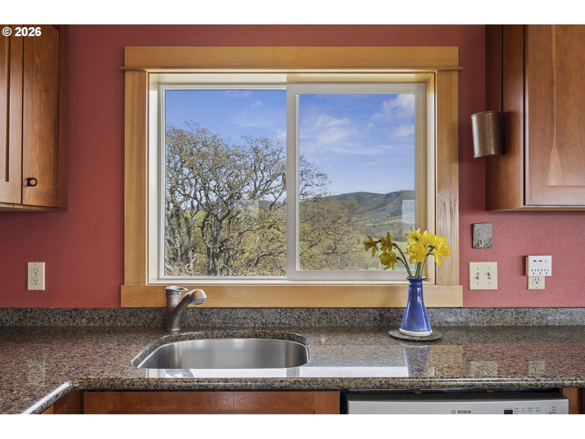 232 Oda Knight Road Lyle, WA 98635 - Photo 14 of 43