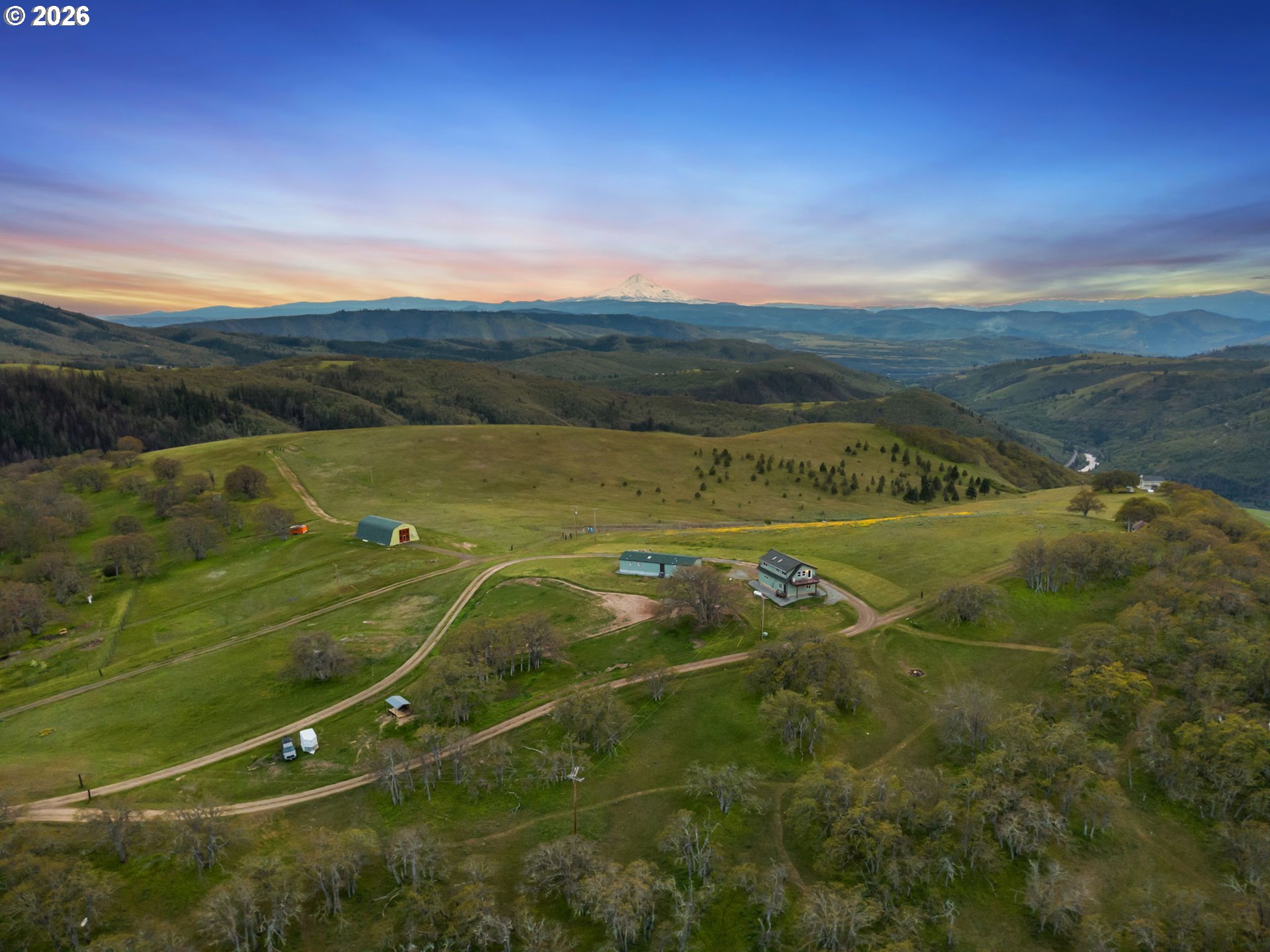 232 Oda Knight Road Lyle, WA 98635 - Photo 6 of 43