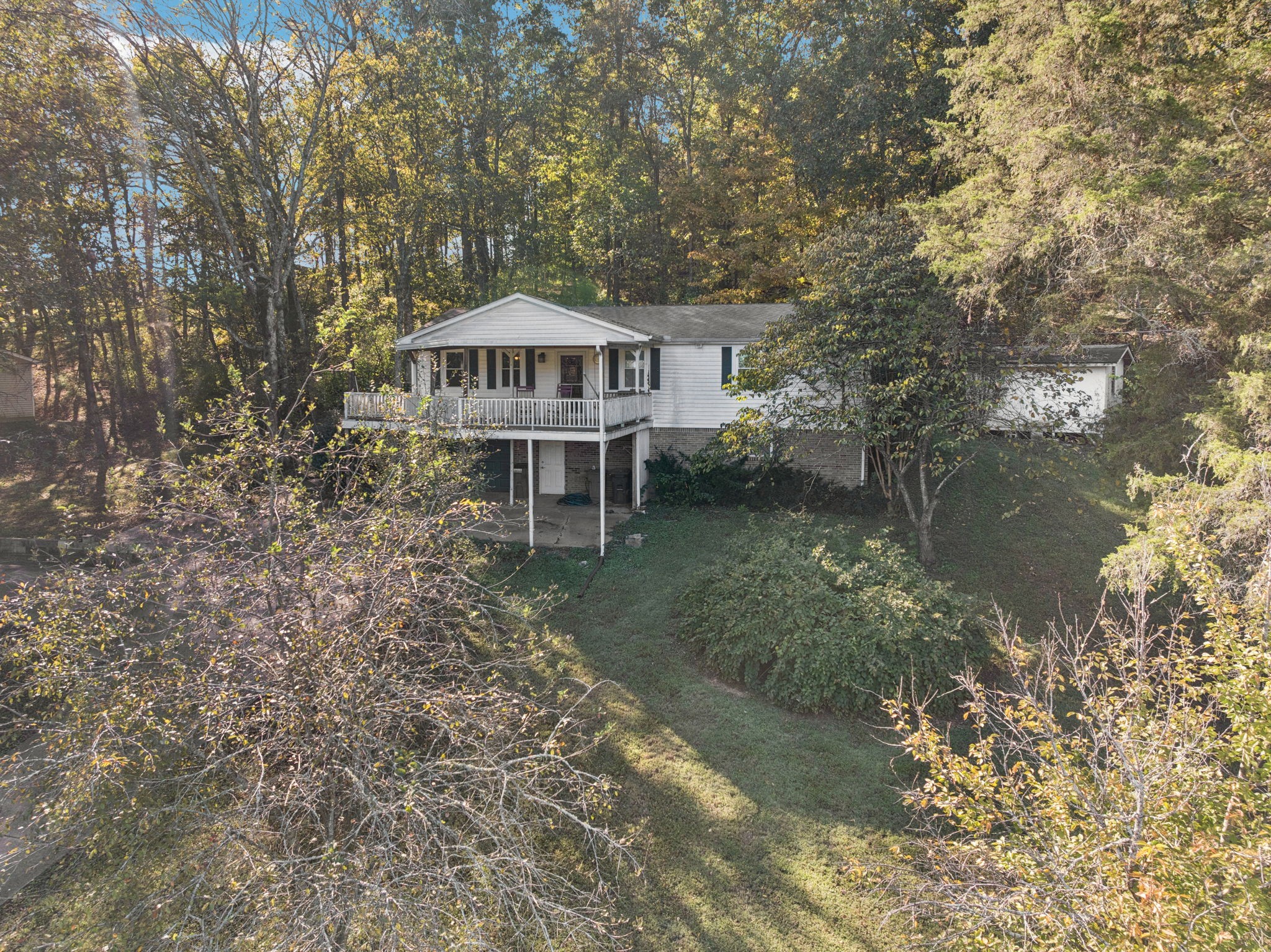 699 Rock Bridge Road Gallatin, TN 37066 - Photo 2 of 35 a view of a house with a yard