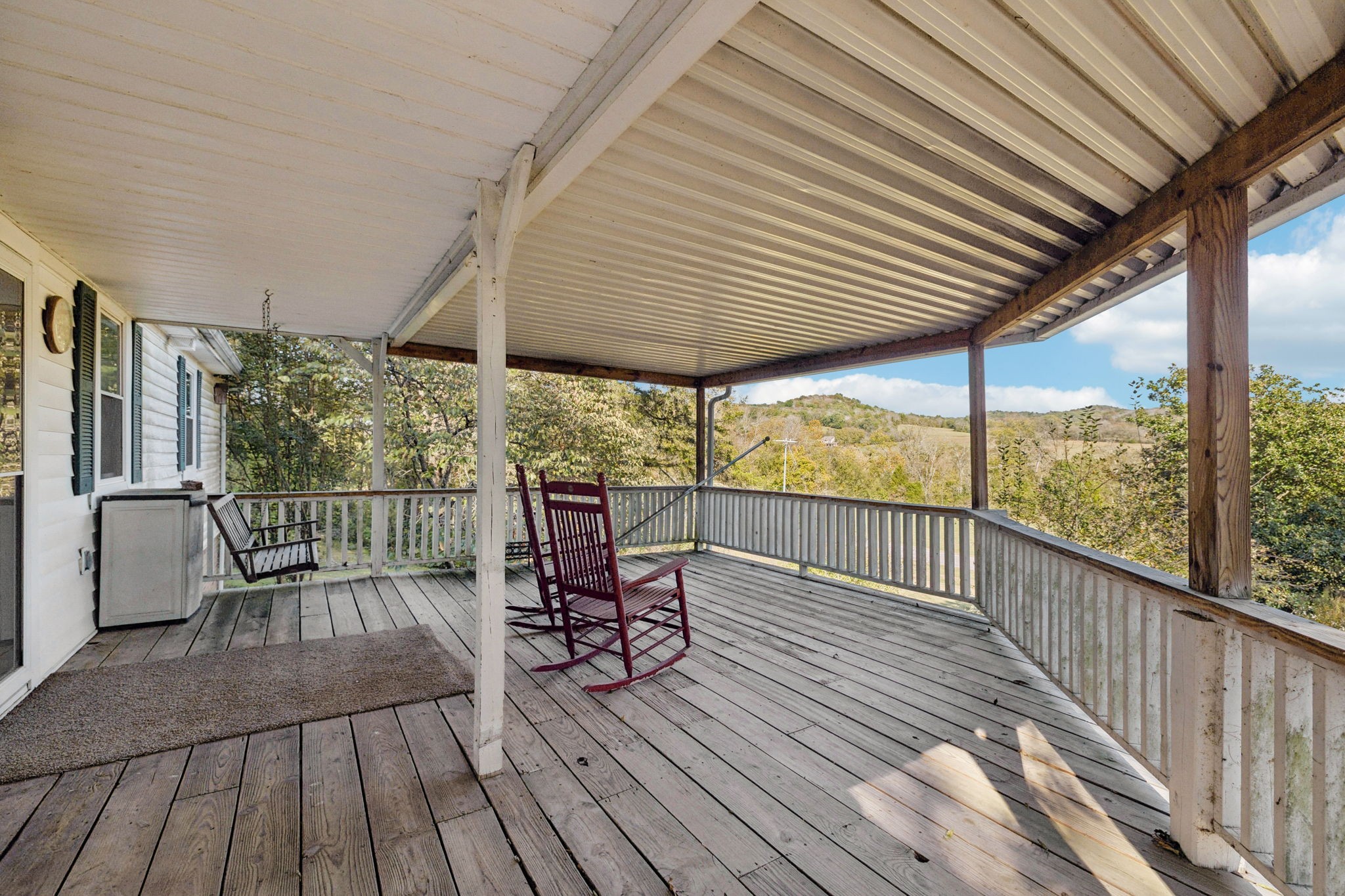 699 Rock Bridge Road Gallatin, TN 37066 - Photo 23 of 35 a view of a chairs on the deck