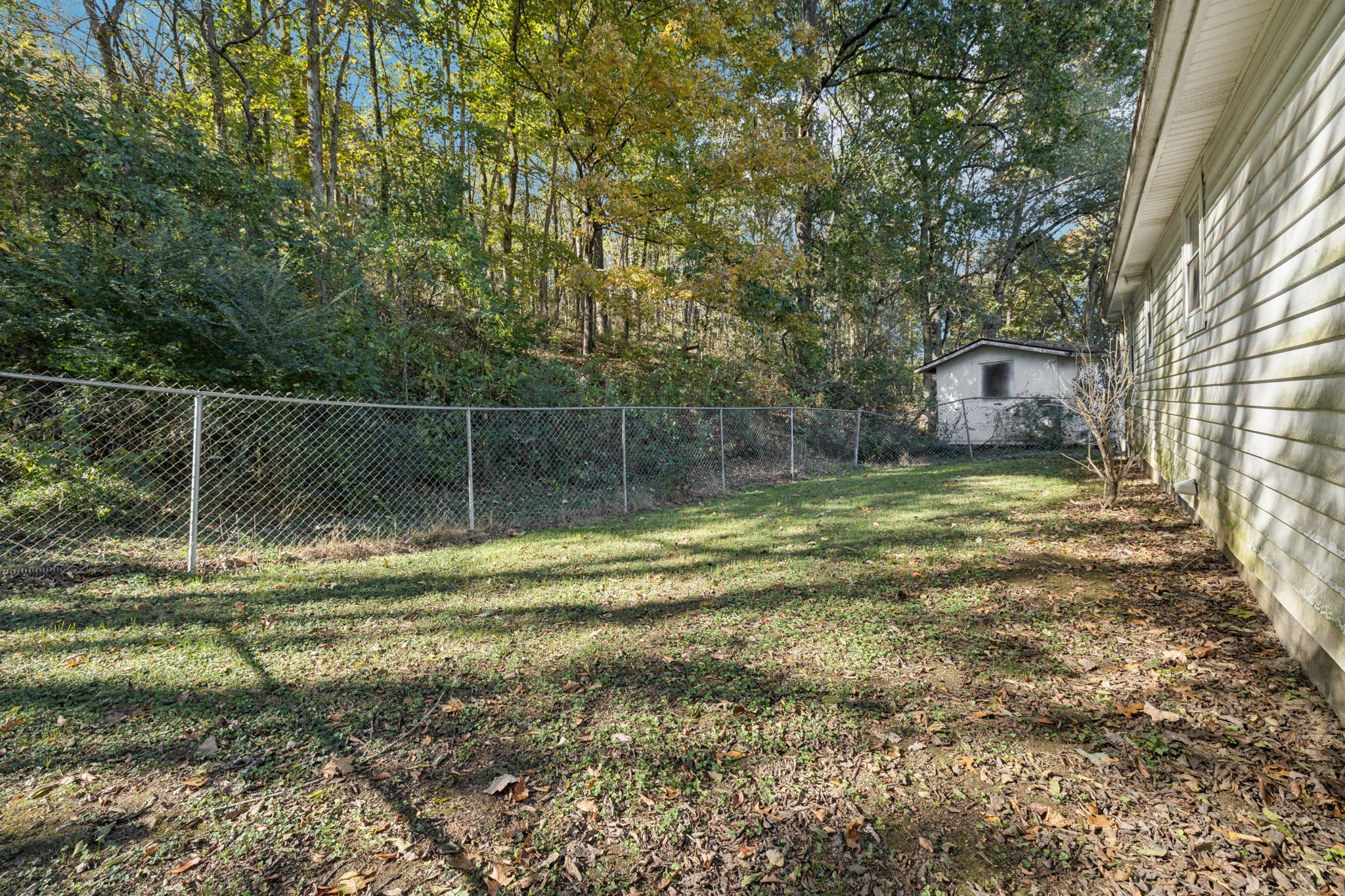 699 Rock Bridge Road Gallatin, TN 37066 - Photo 27 of 35 a view of a backyard
