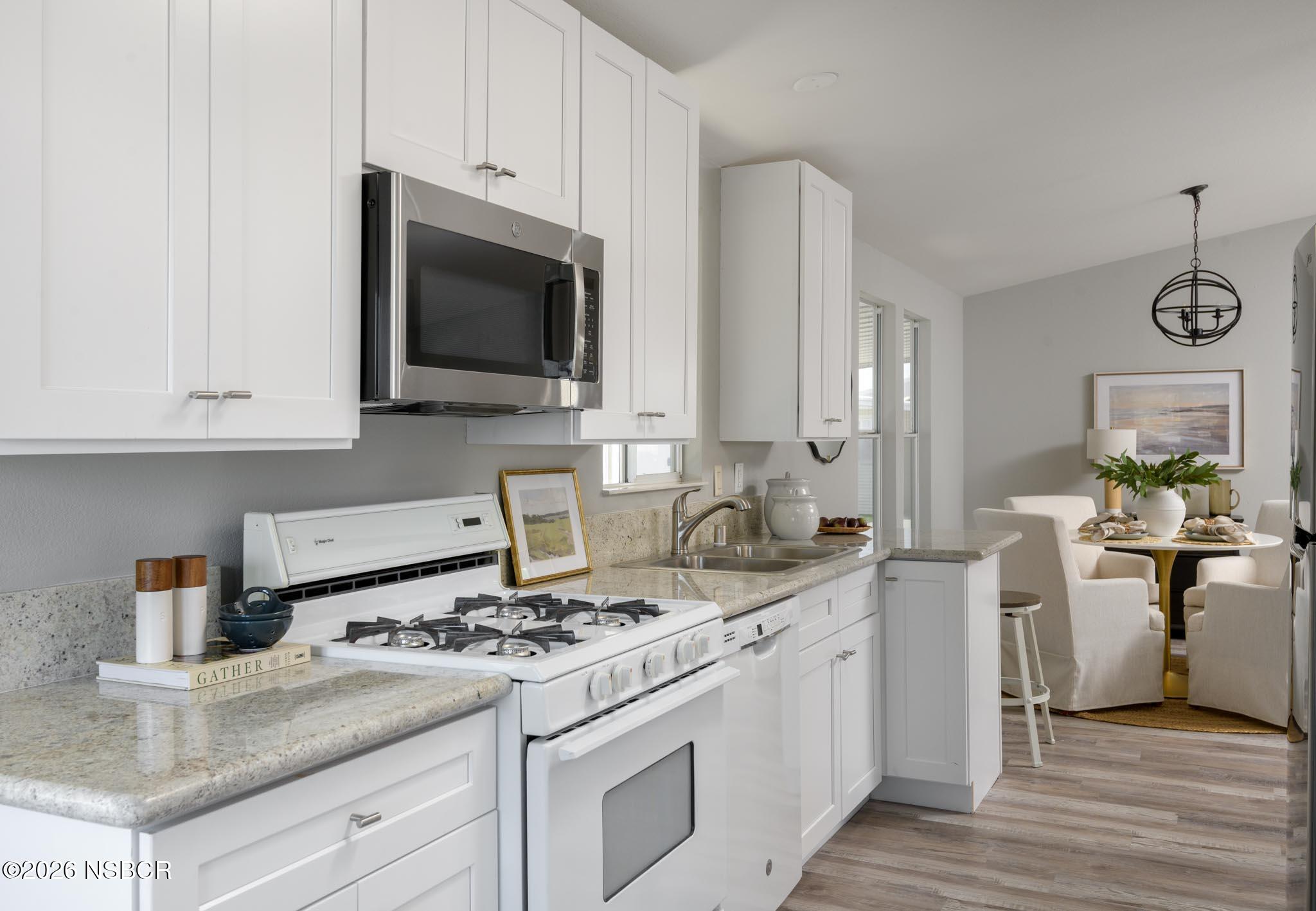 30 Winchester Canyon Road, Unit 83 Goleta, CA 93117 - Photo 11 of 19 Kitchen