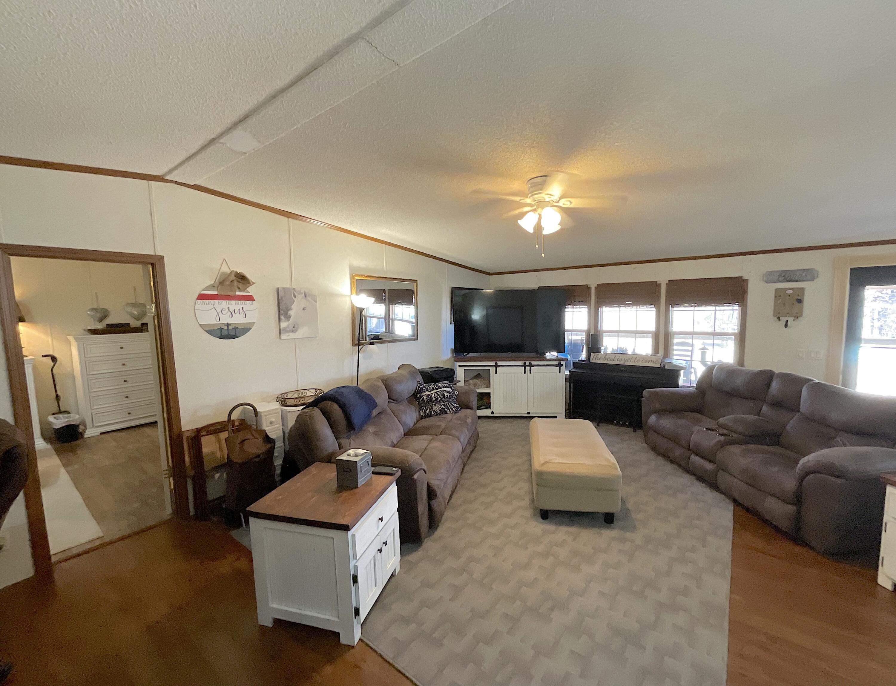 1085 Maple Grove Church Road Chatsworth, GA 30705 - Photo 6 of 28 Living Room #2