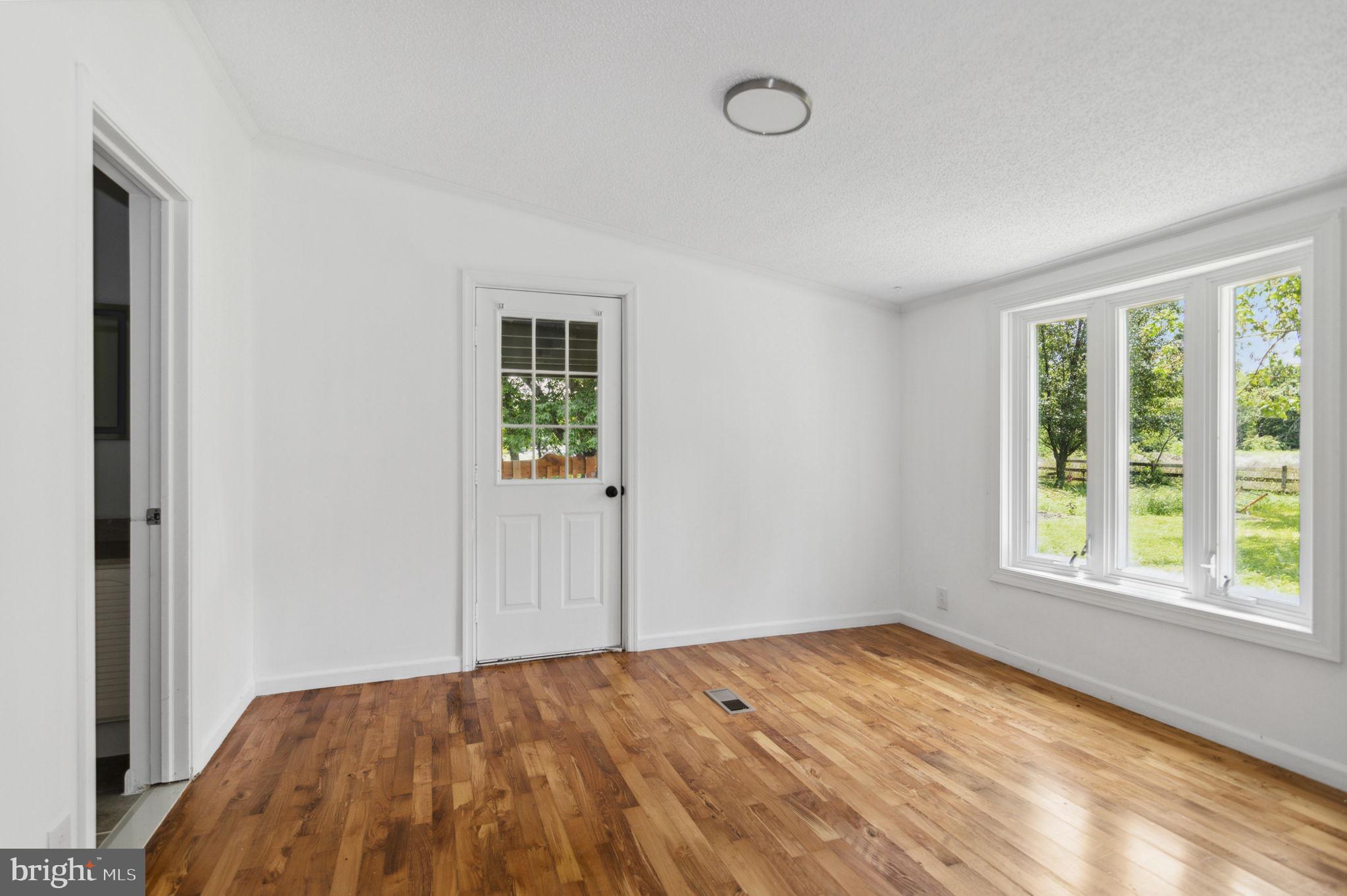 12067 Salem Church Road King George, VA 22485 - Photo 12 of 40 Gallery Image 12