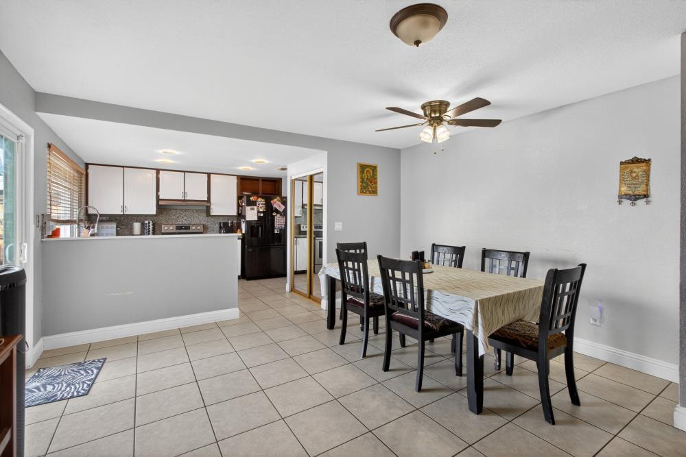 10185 Countryside Way Sacramento, CA 95827 - Photo 10 of 41