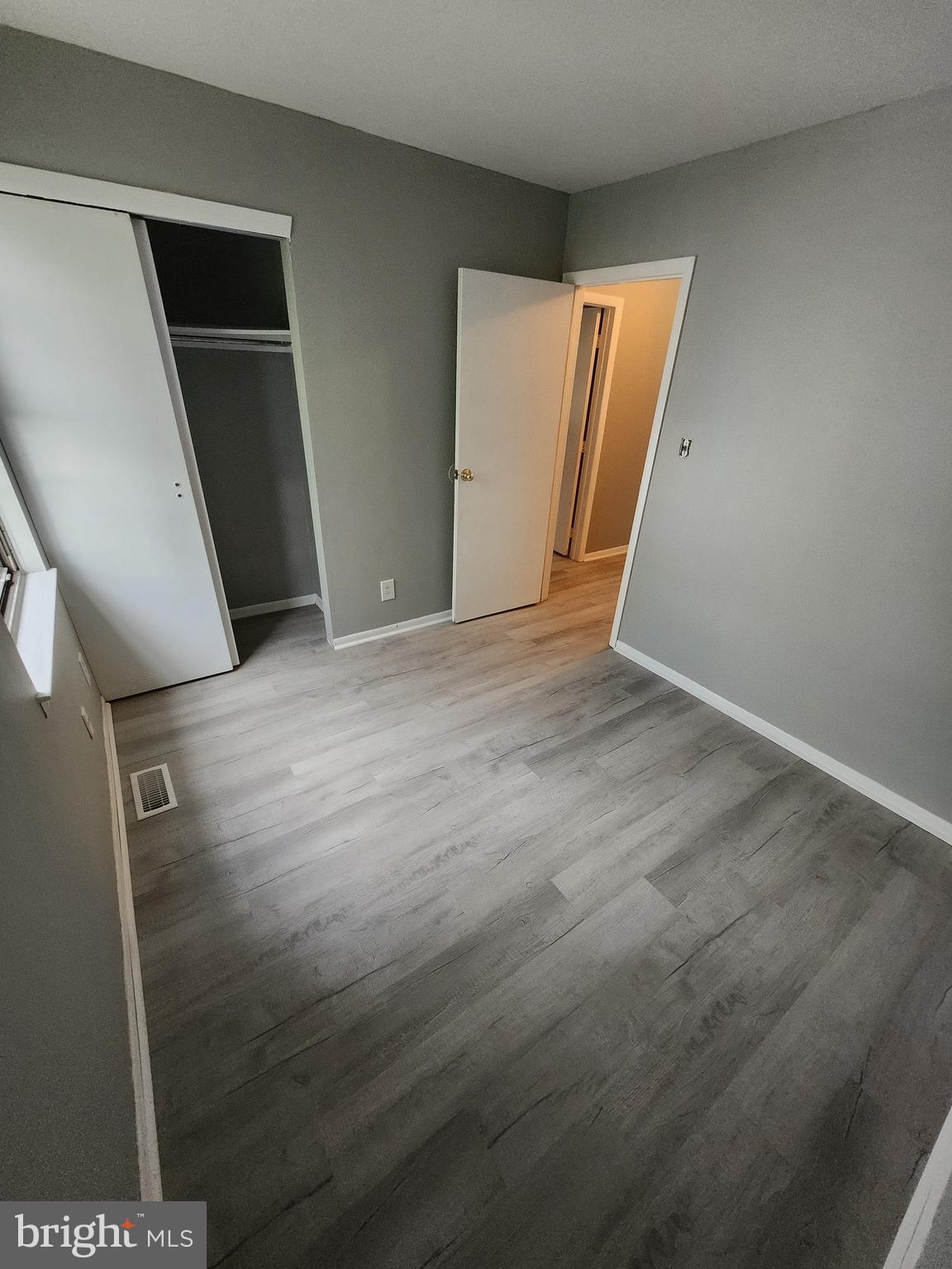 109 Chaucer Road, Unit B Mount Laurel, NJ 08054 - Photo 23 of 28 Bedroom 2