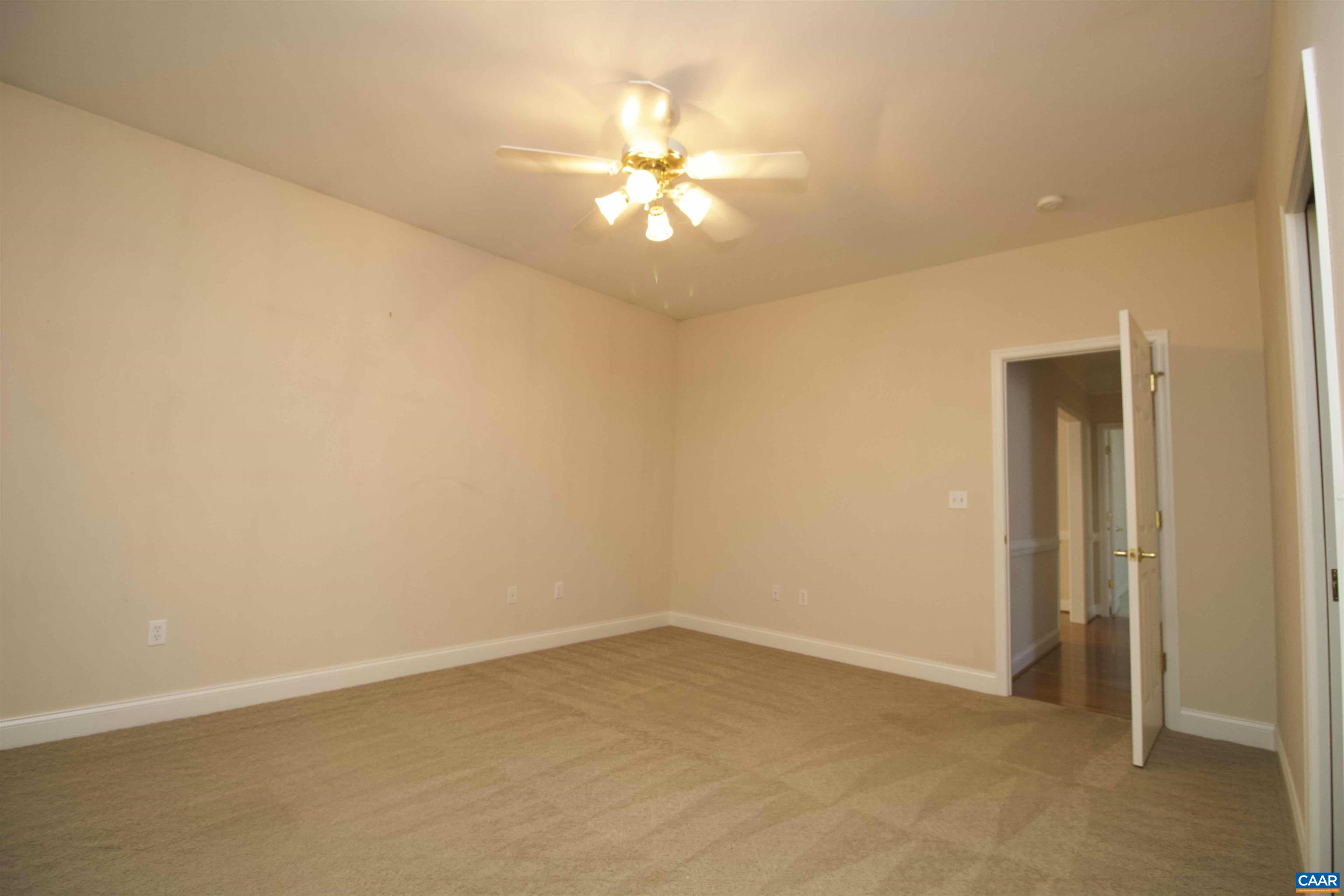 52 Hunters Trail Waynesboro, VA 22980 - Photo 11 of 16