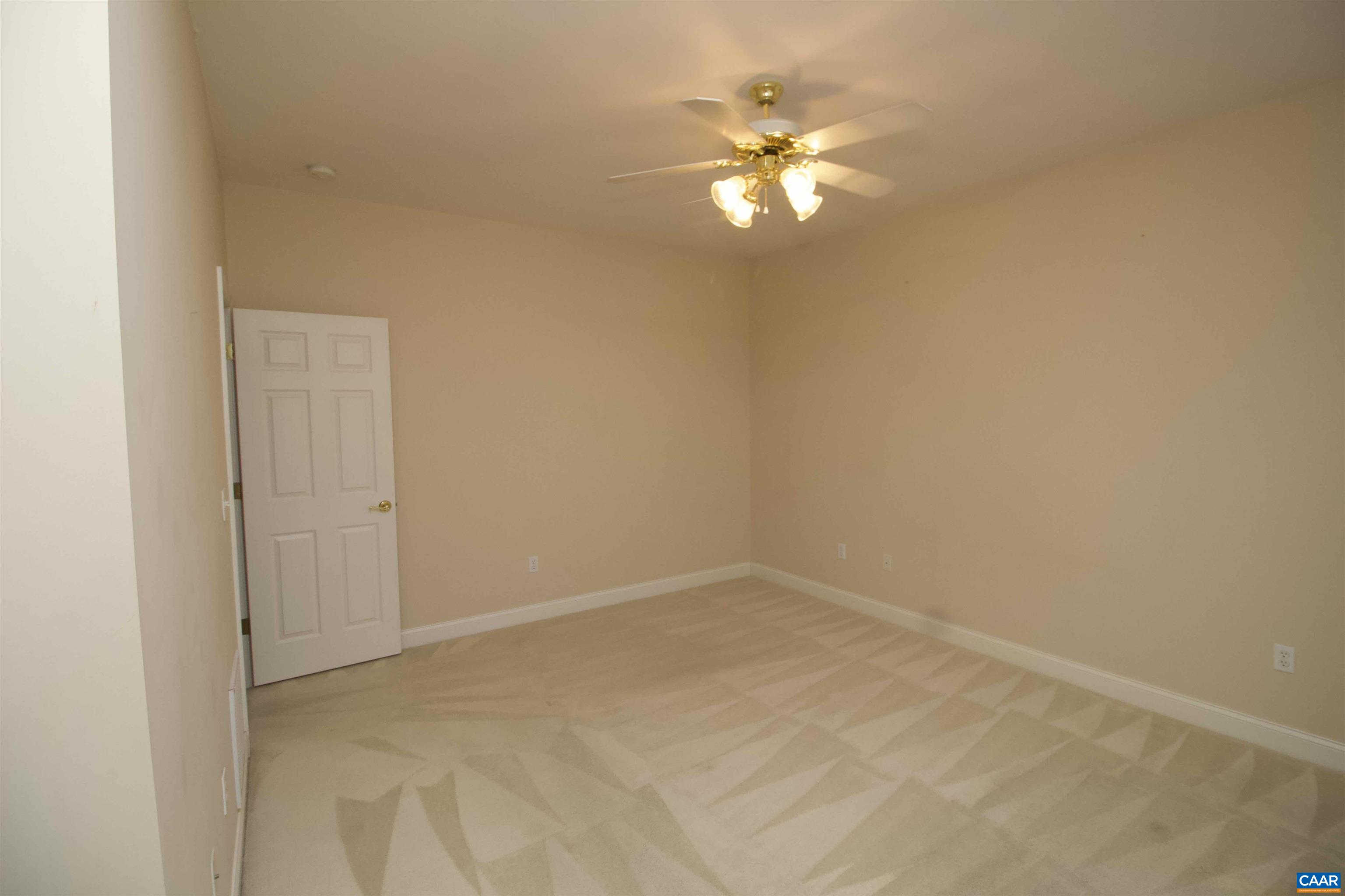 52 Hunters Trail Waynesboro, VA 22980 - Photo 8 of 16