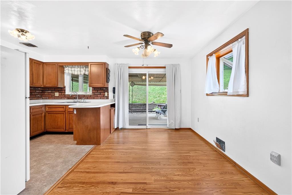 27 Barnhart Road Greensburg, PA 15601 - Photo 10 of 47