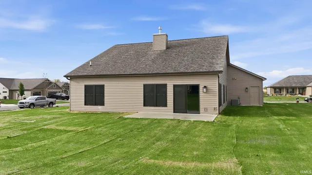 $449,900 | 2002 Bogey Court, Auburn, IN 46706