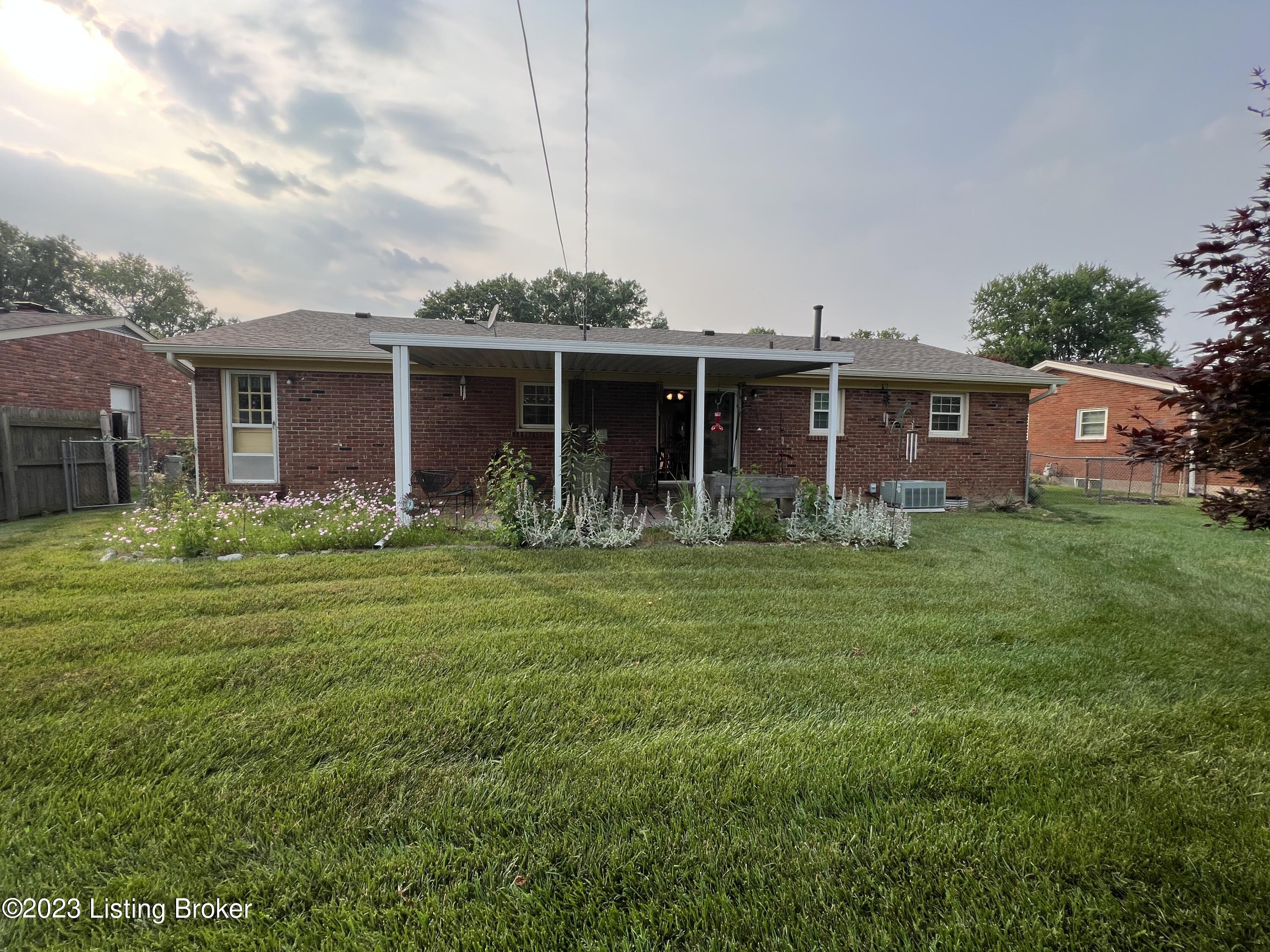 1912 Janlyn Road Louisville, KY 40299 - Photo 31 of 42 1912 Janlyn Rd