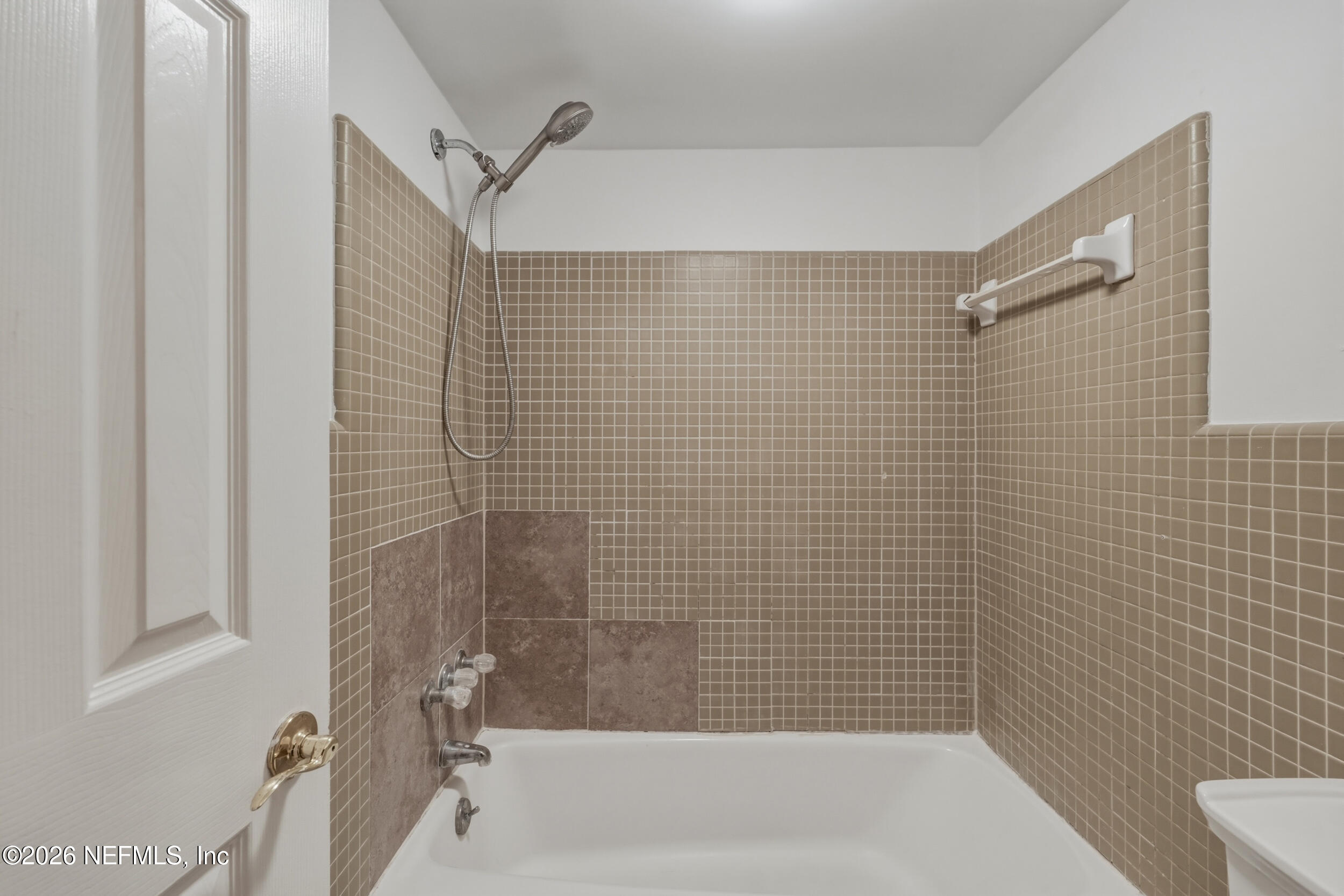 1757 El Camino Road, Unit 4 Jacksonville, FL 32216 - Photo 18 of 26 18_lens2listing-20