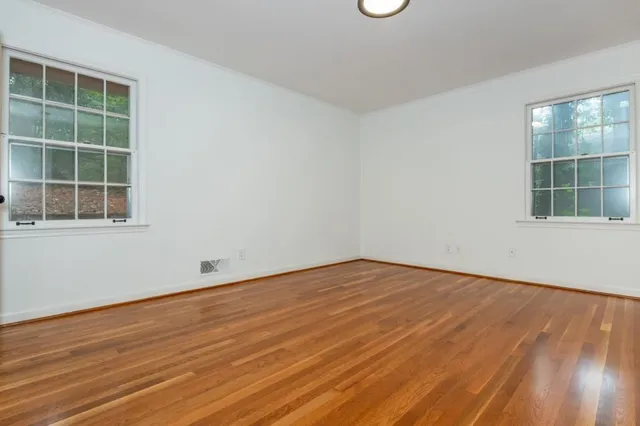 $689,900 | 1077 Vistavia Circle, Decatur, GA 30033