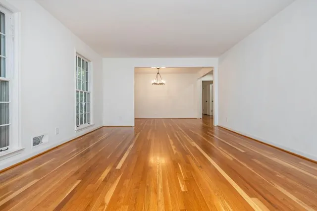 $689,900 | 1077 Vistavia Circle, Decatur, GA 30033