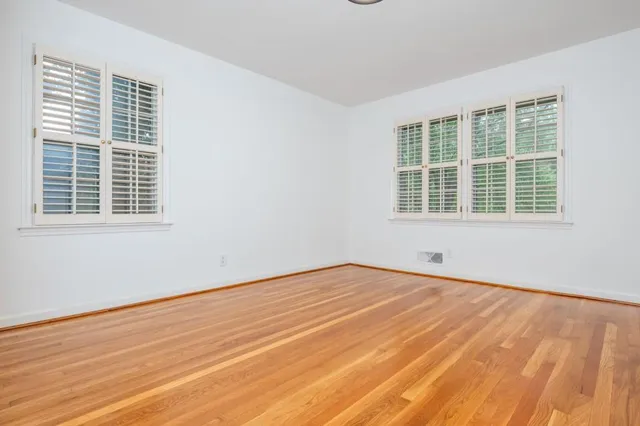 $689,900 | 1077 Vistavia Circle, Decatur, GA 30033