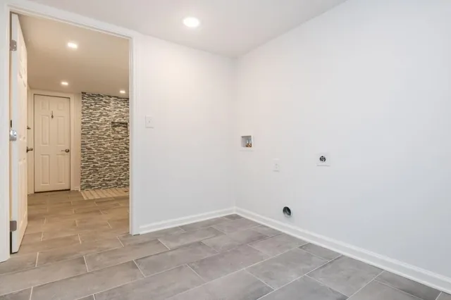 $689,900 | 1077 Vistavia Circle, Decatur, GA 30033