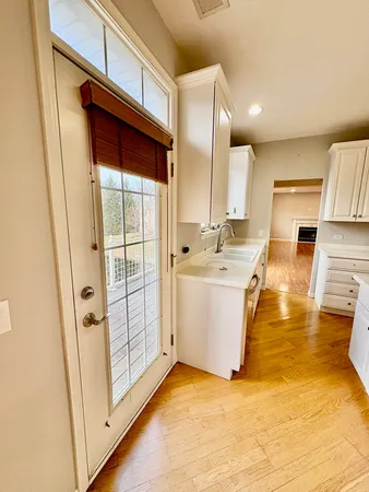 $589,900 | 30 Beaconsfield Court, Unit 30, Lincolnshire, IL 60069