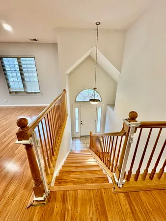 $589,900 | 30 Beaconsfield Court, Unit 30, Lincolnshire, IL 60069