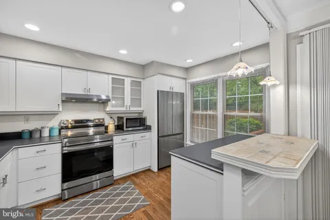 $669,000 | 311 Lynn Manor Drive, Rockville, MD 20850