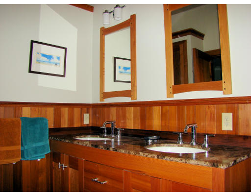 231 Manthorne Road Boston, MA 02132 - Photo 5 of 11 Gallery Image 5