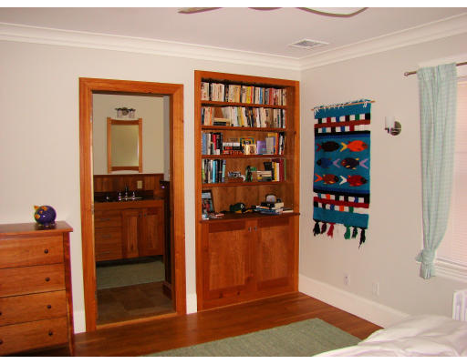 231 Manthorne Road Boston, MA 02132 - Photo 7 of 11 Gallery Image 7