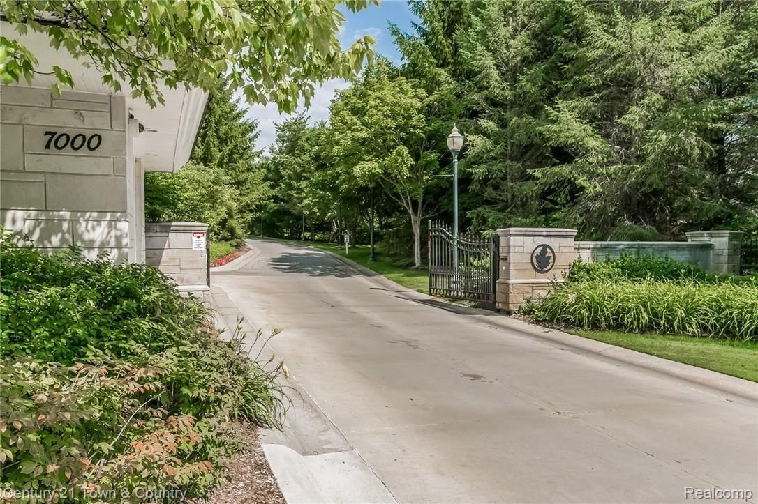 4731 Oakhurst Ridge Road Clarkston, MI 48348 - Photo 54 of 59 OAKHURST GATED COMMUNITY ENTRANCE.....