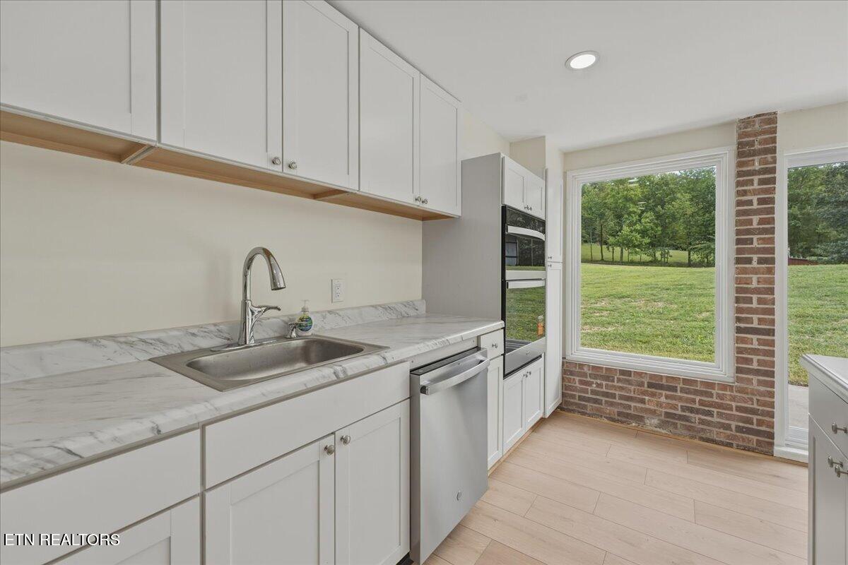 137 Shady Road Oliver Springs, TN 37840 - Photo 13 of 46 12-Kitchen