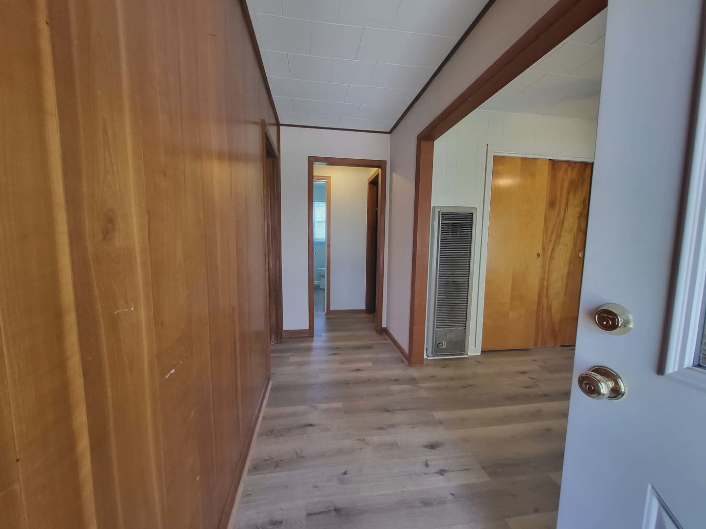 405 South Grove Street Colfax, IL 61728 - Photo 2 of 12