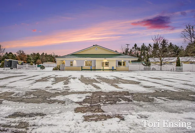 $594,900 | 25-29 South Greenville Road, Greenville, MI 48838