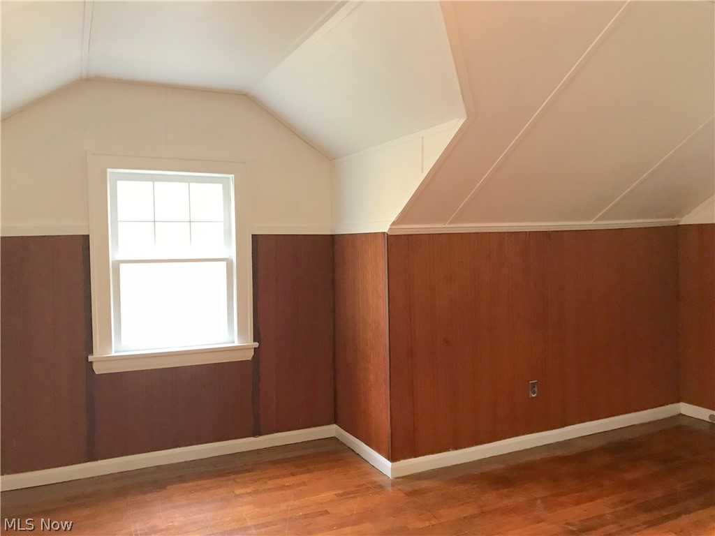 888 Montford Road Cleveland, OH 44121 - Photo 19 of 31