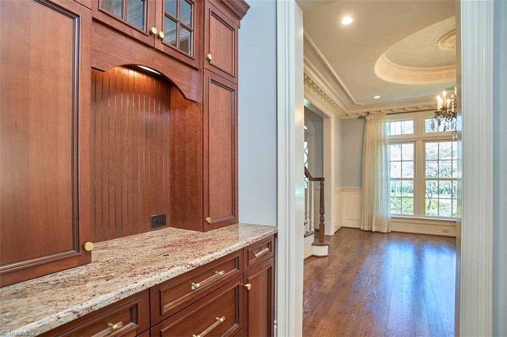 540 Stratford Road Northwest Winston-Salem, NC 27104 - Photo 13 of 35