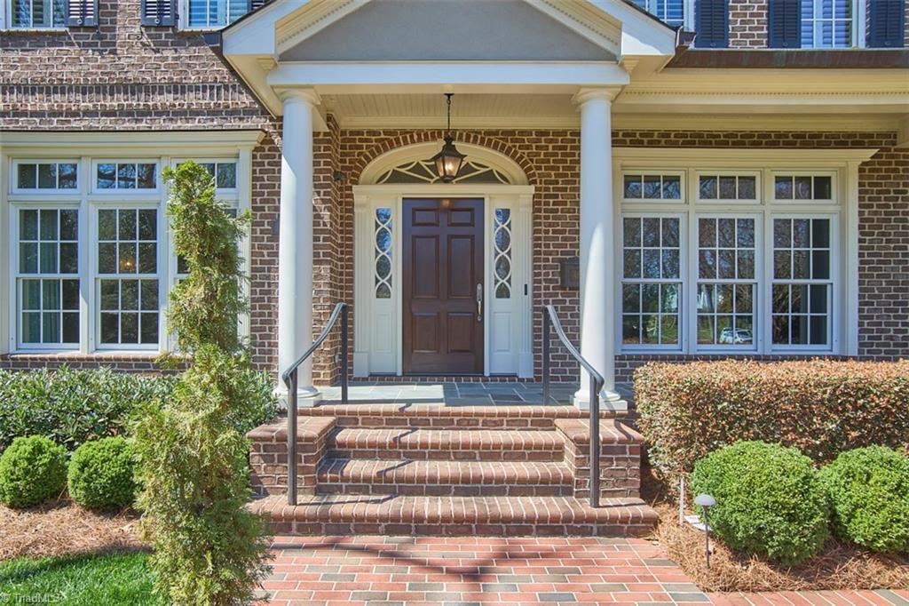 540 Stratford Road Northwest Winston-Salem, NC 27104 - Photo 2 of 35