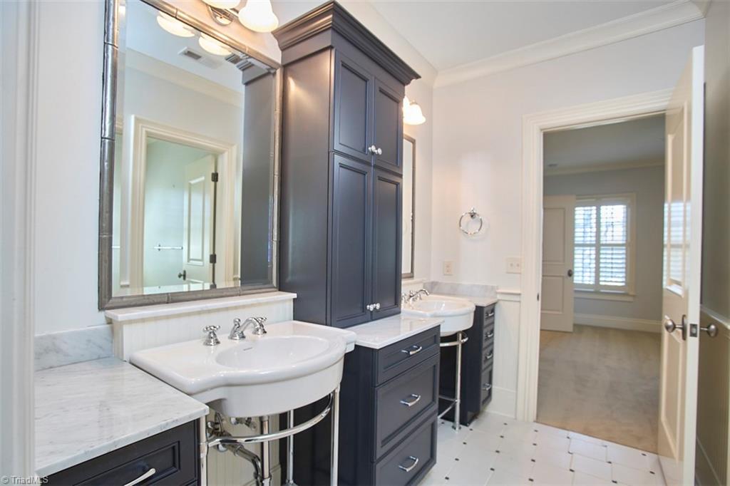 540 Stratford Road Northwest Winston-Salem, NC 27104 - Photo 24 of 35