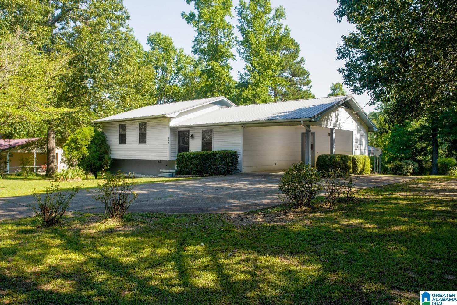 510 Cave Road Anniston, AL 36206 - Photo 2 of 24