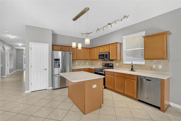 $439,000 | 1403 Rushgrove Circle, Dover, FL 33527
