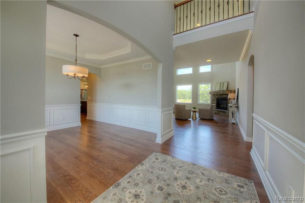 2402 Walnut View Drive Howell, MI 48855 - Photo 7 of 40 Gallery Image 7