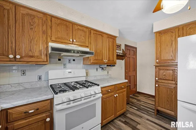 $185,000 | 12125 Jo Dan Court, Hanna City, IL 61536