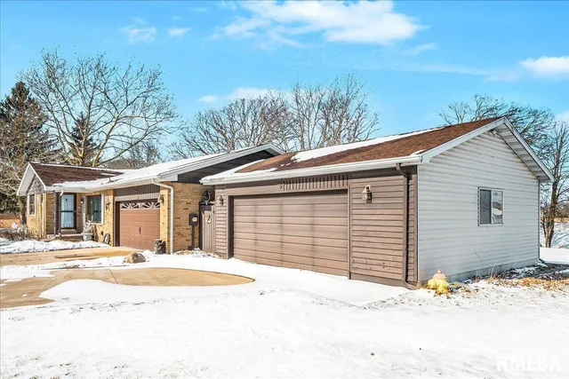 $185,000 | 12125 Jo Dan Court, Hanna City, IL 61536