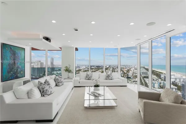 $8,699,000 | 300 South Pointe Drive, Unit 3405, Miami Beach, FL 33139