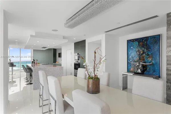 $8,699,000 | 300 South Pointe Drive, Unit 3405, Miami Beach, FL 33139