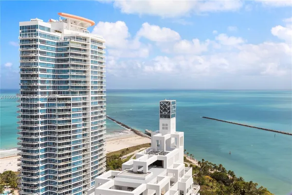 $8,699,000 | 300 South Pointe Drive, Unit 3405, Miami Beach, FL 33139