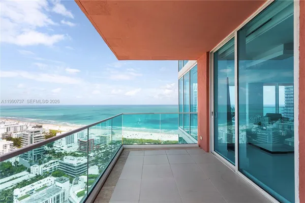$8,699,000 | 300 South Pointe Drive, Unit 3405, Miami Beach, FL 33139