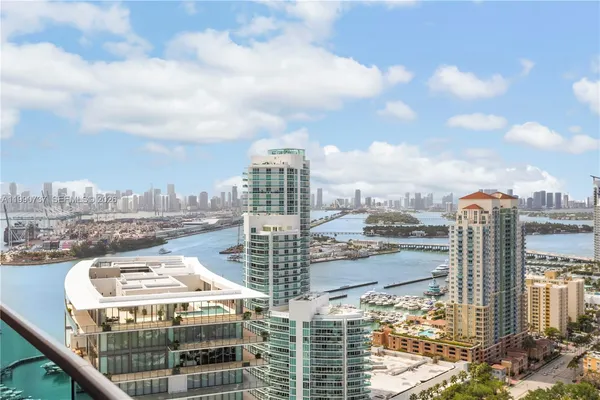 $8,699,000 | 300 South Pointe Drive, Unit 3405, Miami Beach, FL 33139