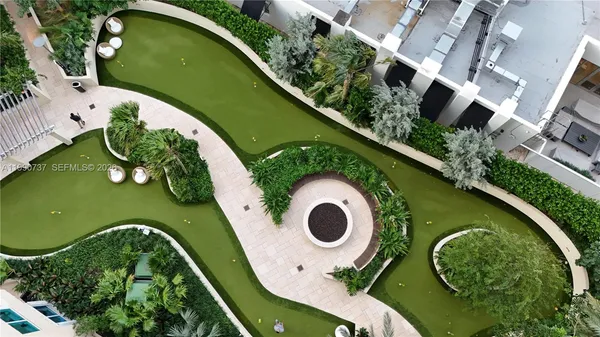 $8,699,000 | 300 South Pointe Drive, Unit 3405, Miami Beach, FL 33139