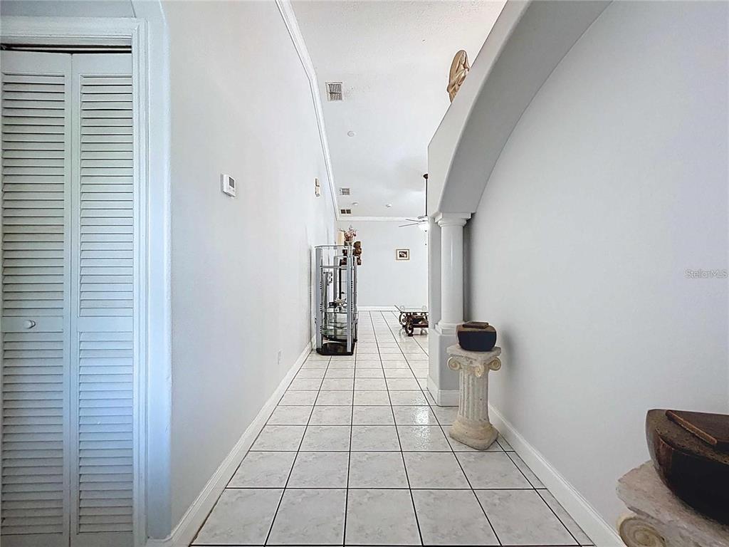 3324 West Abdella Street Tampa, FL 33607 - Photo 3 of 20 a view of hallway with a white walls