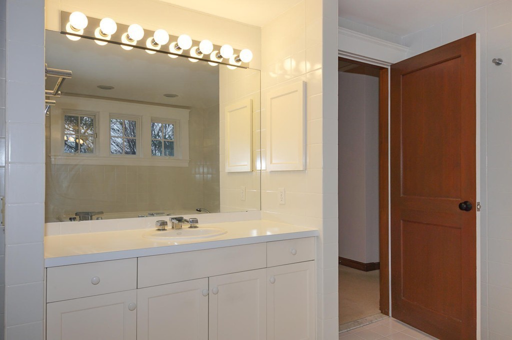 36 Lawton Road Needham, MA 02492 - Photo 13 of 30 Gallery Image 13